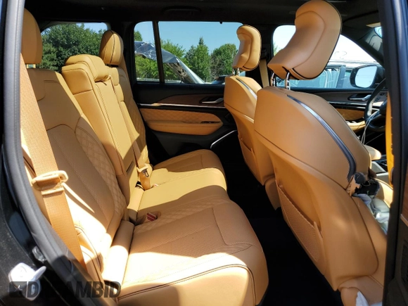 2023 Jeep Grand Cherokee Summit with VIN 1C4RJHEG6PC563345, listed as a Copart auction lot 63969163 with 2,909 mi miles and . Bid and sale history available at DreamBid. Image 10.