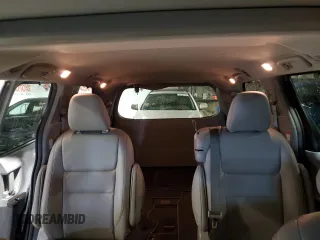 2019 Toyota Sienna XLE Auto Access Seat z VIN 5TDYZ3DC5KS005161, wystawiony jako Copart lot #55245905 z przebiegiem 98 077 mil mil oraz Szkoda całkowita • Salvage title. Historia ofert i sprzedaży dostępna na DreamBid. Obrazek 10.