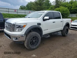 2017 Nissan Titan SL with VIN 1N6AA1E53HN560926, listed as a Copart auction lot 61395475 with 137,469 mi miles and Clean title. Bid and sale history available at DreamBid. Image 1.
