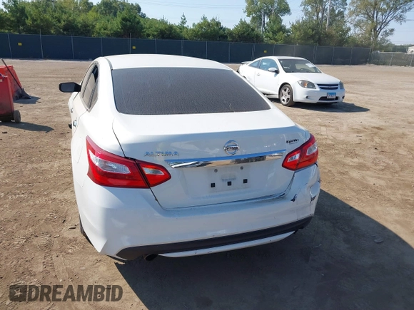 2016 Nissan Altima SR with VIN 1N4AL3AP3GC150482, listed as a IAAI auction lot 40353797 with 145,442 mi miles and . Bid and sale history available at carsss.com. Image 3.