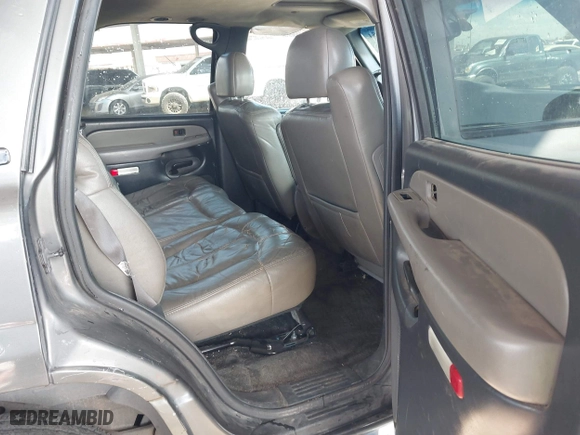 2002 Chevrolet Tahoe LT with VIN 1GNEK13Z92J289724, listed as a IAAI auction lot 42025254 with 190,749 mi miles. Bid and sale history available at carsss.com. Image 8.