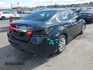 2018 Nissan Altima 2.5 SR with VIN 1N4AL3APXJC297695, listed as a IAAI auction lot 41878561 with 77,916 mi miles. Bid and sale history available at carsss.com. Image 4.