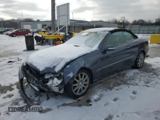 2007 Mercedes-Benz CLK-Class 3.5L with VIN WDBTK56F07F216839, listed as a Copart auction lot 46127935 with 102,022 mi miles and Salvage Title. Bid and sale history available at carsss.com. Image 1.