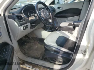 2020 Jeep Compass Limited с VIN 3C4NJDCB1LT125751, выставлен на аукционе Copart как лот 60538455 с пробегом 170 547 миль миль и Списание • Salvage title. История ставок и продаж доступна на DreamBid. Изображение 7.