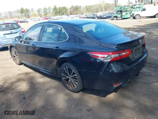 2018 Toyota Camry LE with VIN 4T1B11HK9JU115557, listed as a IAAI auction lot 42087452 with 185,752 mi miles. Bid and sale history available at carsss.com. Image 3.