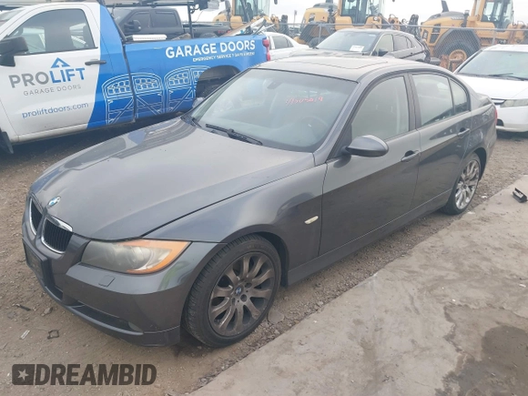 2008 BMW 3 Series 328xi with VIN WBAVC93528K056754, listed as a IAAI auction lot 41505019 with 80,516 mi miles. Bid and sale history available at carsss.com. Image 2.
