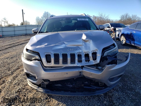 2019 Jeep Cherokee Latitude Plus with VIN 1C4PJMLX5KD289285, listed as a Copart auction lot 49401605 with 209,355 mi miles and Salvage Title. Bid and sale history available at DreamBid. Image 5.