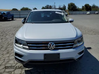 2018 Volkswagen Tiguan SEL with VIN 3VV2B7AX9JM115414, listed as a Copart auction lot 65432185 with 46,251 mi miles and Salvage title. Bid and sale history available at DreamBid. Image 5.