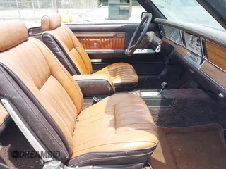 1982 Chrysler LeBaron z VIN 1C3BC55D2CG145033, wystawiony jako IAAI lot #42145500 z przebiegiem 20 643 mil mil oraz . Historia ofert i sprzedaży dostępna na DreamBid. Obrazek 5.
