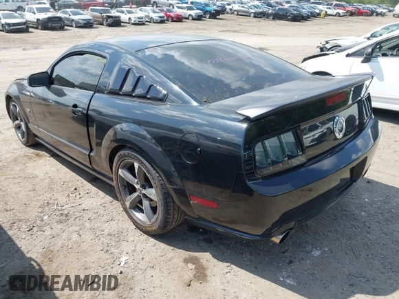2008 Ford Mustang GT Deluxe with VIN 1ZVHT82H385184552, listed as a IAAI auction lot 42160325 with 212,582 mi miles and . Bid and sale history available at carsss.com. Image 3.