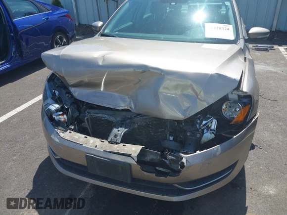 2015 Volkswagen Passat SE с VIN 1VWBV7A39FC067485, выставлен на аукционе IAAI как лот 42228324 с пробегом 147 214 миль миль и . История ставок и продаж доступна на DreamBid. Изображение 6.