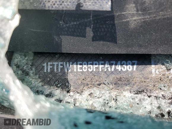 2023 Ford F-150 XL z VIN 1FTFW1E85PFA74387, wystawiony jako Copart lot #52504925 z przebiegiem Nie podano mil oraz Szkoda całkowita • Salvage title. Historia ofert i sprzedaży dostępna na DreamBid. Obrazek 12.