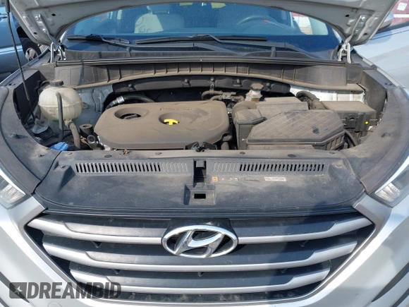 2018 Hyundai Tucson SE z VIN KM8J2CA44JU644303, wystawiony jako IAAI lot #42059326 z przebiegiem 67 873 mil mil oraz . Historia ofert i sprzedaży dostępna na DreamBid. Obrazek 10.