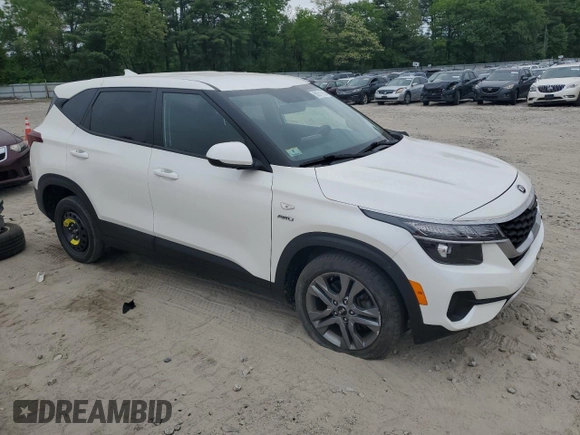 2021 Kia Seltos LX with VIN KNDEPCAA4M7118303, listed as a Copart auction lot 58011615 with 45,750 mi miles and Salvage title. Bid and sale history available at DreamBid. Image 4.