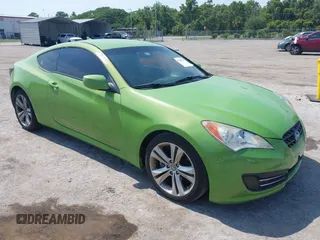 2010 Hyundai Genesis Coupe z VIN KMHHU6KH7AU014870, wystawiony jako IAAI lot #42305792 z przebiegiem 158 324 mil mil oraz . Historia ofert i sprzedaży dostępna na DreamBid. Obrazek 1.