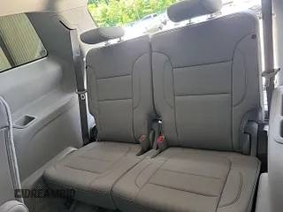 2021 GMC Acadia SLT z VIN 1GKKNULS0MZ183324, wystawiony jako IAAI lot #42404046 z przebiegiem 29 062 mil mil oraz . Historia ofert i sprzedaży dostępna na DreamBid. Obrazek 13.