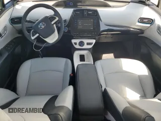 2017 Toyota Prius Two z VIN JTDKARFU3H3541140, wystawiony jako Copart lot #54903815 z przebiegiem 185 788 mil mil oraz Szkody całkowita. Historia ofert i sprzedaży dostępna na DreamBid. Obrazek 8.