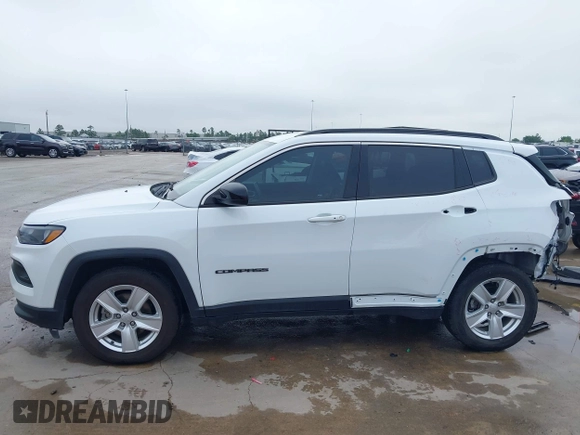 2022 Jeep Compass Latitude with VIN 3C4NJCBB8NT137619, listed as a IAAI auction lot 42211859 with 31,319 mi miles and . Bid and sale history available at DreamBid. Image 15.