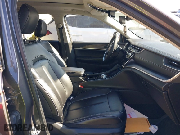 2023 Jeep Grand Cherokee Limited with VIN 1C4RJJBG3P8822047, listed as a IAAI auction lot 41232225 with 39,845 mi miles and . Bid and sale history available at DreamBid. Image 5.