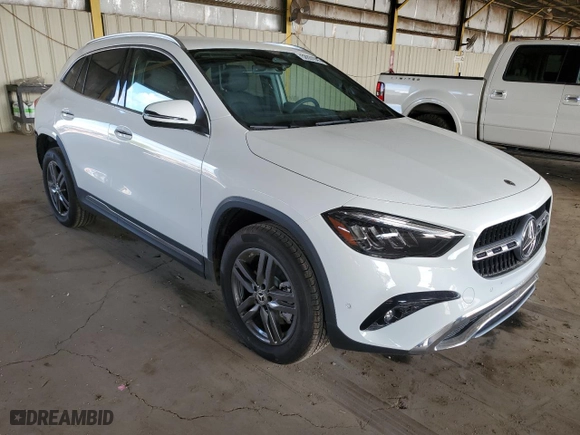 2025 Mercedes-Benz GLA with VIN W1N4N4GB8SJ653442, listed as a Copart auction lot 52631645 with 2,538 mi miles and Salvage Title. Bid and sale history available at carsss.com. Image 4.