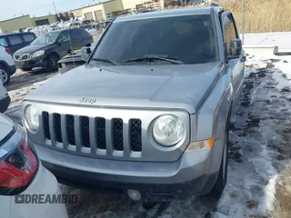 2017 Jeep Patriot Sport with VIN 1C4NJPBA9HD149576, listed as a IAAI auction lot 41646464 with 83,304 mi miles. Bid and sale history available at carsss.com. Image 13.