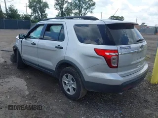 2014 Ford Explorer with VIN 1FM5K8B85EGB44879, listed as a IAAI auction lot 40226603 with 152,778 mi miles and . Bid and sale history available at carsss.com. Image 3.