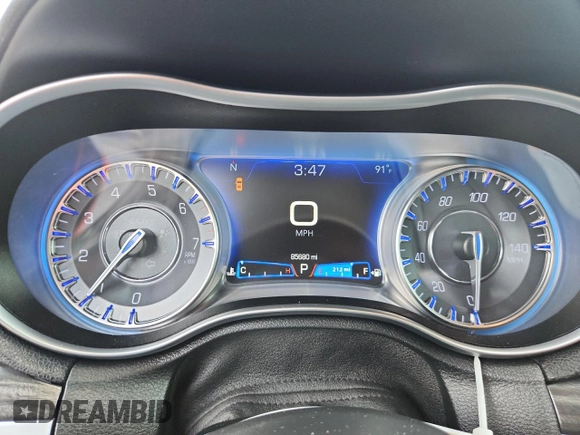 2019 Chrysler 300 Touring with VIN 2C3CCAAG1KH613575, listed as a Copart auction lot 59564495 with 85,680 mi miles and Salvage title. Bid and sale history available at DreamBid. Image 9.