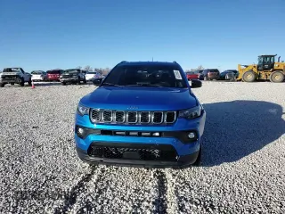 2024 Jeep Compass Latitude Lux with VIN 3C4NJDFN5RT155253, listed as a Copart auction lot 42655665 with 2,130 mi miles and Salvage title. Bid and sale history available at DreamBid. Image 11.