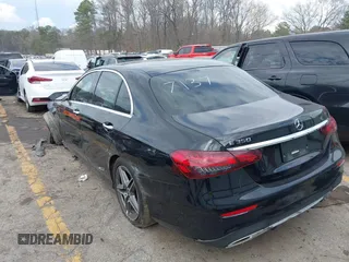 2022 Mercedes-Benz E 350 с VIN W1KZF8DB2NB097137, выставлен на аукционе IAAI как лот 41778662 с пробегом 85 831 миль миль и . История ставок и продаж доступна на DreamBid. Изображение 3.