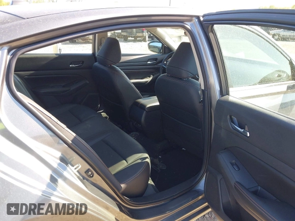 2019 Nissan Altima SR with VIN 1N4BL4CV0KC113145, listed as a IAAI auction lot 42127618 with 61,633 mi miles and . Bid and sale history available at DreamBid. Image 8.