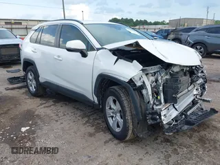 2020 Toyota RAV4 XLE with VIN JTMW1RFV0LD521893, listed as a IAAI auction lot 42701228 with 34,647 mi miles and . Bid and sale history available at DreamBid. Image 1.