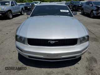 2007 Ford Mustang Deluxe with VIN 1ZVFT80N075279410, listed as a Copart auction lot 56470585 with 171,150 mi miles and Salvage title. Bid and sale history available at DreamBid. Image 5.