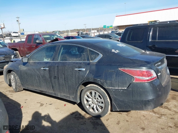 2015 Nissan Altima 2.5 with VIN 1N4AL3AP3FC188812, listed as a IAAI auction lot 41592227 with 241,773 mi miles. Bid and sale history available at carsss.com. Image 14.