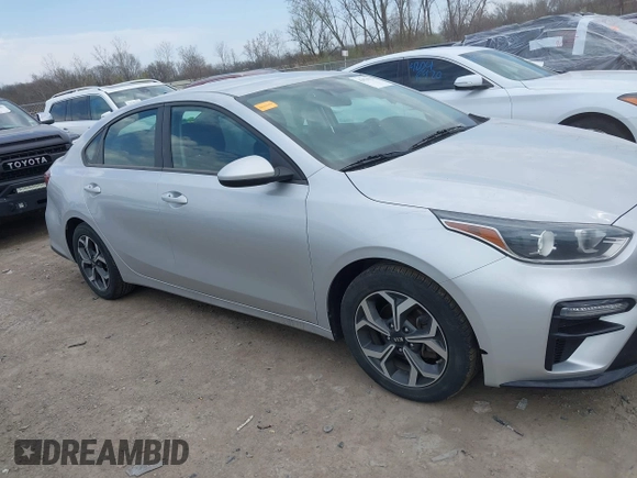 2019 Kia Forte LXS z VIN 3KPF24AD1KE006039, wystawiony jako IAAI lot #42076523 z przebiegiem 70 775 mil mil oraz . Historia ofert i sprzedaży dostępna na DreamBid. Obrazek 13.