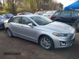 2019 Ford Fusion Titanium with VIN 3FA6P0SU8KR212370, listed as a IAAI auction lot 42114934 with 42,521 mi miles and . Bid and sale history available at DreamBid. Image 13.