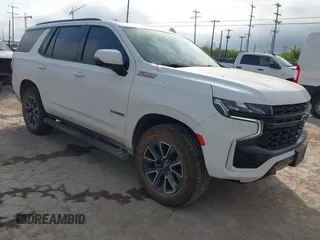 2024 Chevrolet Tahoe Z71 z VIN 1GNSKPKD5RR319258, wystawiony jako IAAI lot #42044649 z przebiegiem 18 669 mil mil oraz . Historia ofert i sprzedaży dostępna na DreamBid. Obrazek 1.