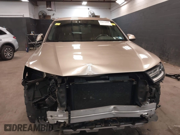 2018 Audi Q7 Premium Plus with VIN WA1LHAF74JD008557, listed as a IAAI auction lot 41673649 with 81,262 mi miles. Bid and sale history available at carsss.com. Image 13.