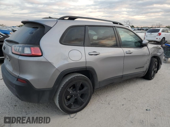 2021 Jeep Cherokee Latitude Plus with VIN 1C4PJLLB4MD204339, listed as a Copart auction lot 76270504 with 42,215 mi miles and Salvage title. Bid and sale history available at DreamBid. Image 3.