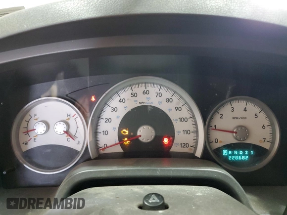 2005 Dodge Dakota SLT z VIN 1D7HW48N95S166589, wystawiony jako Copart lot #54868565 z przebiegiem 228 682 mil mil oraz Szkoda całkowita • Salvage title. Historia ofert i sprzedaży dostępna na DreamBid. Obrazek 9.
