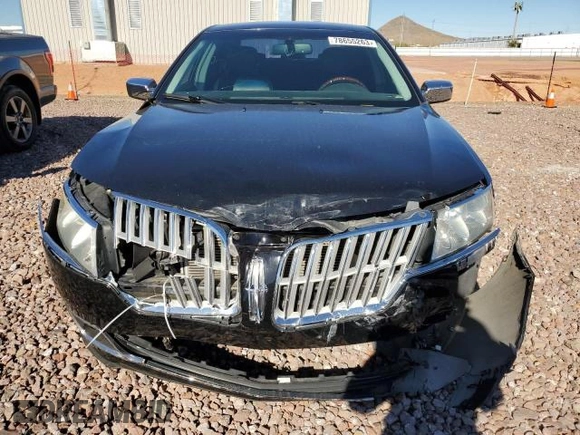 2010 Lincoln MKZ with VIN 3LNHL2GC0AR641104, listed as a Copart auction lot 70437594 with 112,736 mi miles and Clean Title. Bid and sale history available at DreamBid. Image 5.