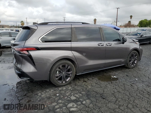 2021 Toyota Sienna XSE with VIN 5TDXRKEC6MS025572, listed as a Copart auction lot 44276735 with 87,398 mi miles and Salvage Title. Bid and sale history available at DreamBid. Image 3.