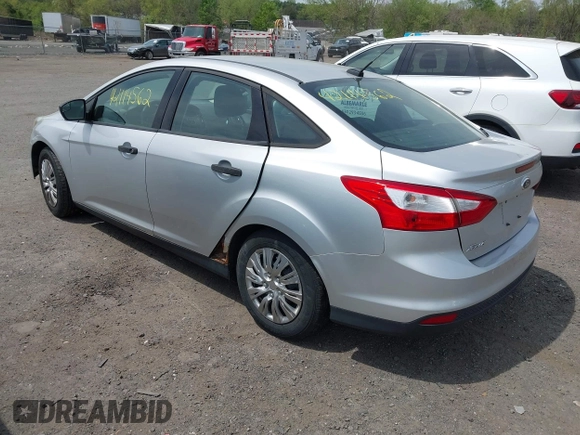 2013 Ford Focus S with VIN 1FADP3E2XDL154959, listed as a IAAI auction lot 42114562 with 98,031 mi miles. Bid and sale history available at carsss.com. Image 3.