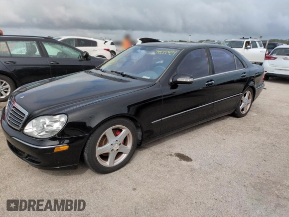2005 Mercedes-Benz S-Class 4.3L with VIN WDBNG70J35A444217, listed as a Copart auction lot 74949084 with 0 mi miles and Salvage Title. Bid and sale history available at carsss.com. Image 1.