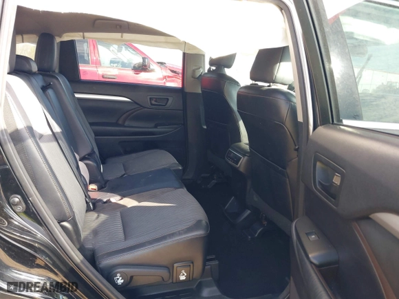 2015 Toyota Highlander LE with VIN 5TDBKRFH1FS125261, listed as a IAAI auction lot 41911183 with 1 mi miles. Bid and sale history available at carsss.com. Image 8.