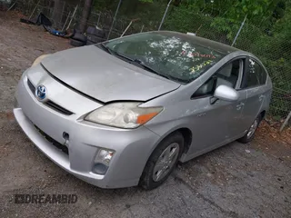 2011 Toyota Prius I with VIN JTDKN3DU5B0253021, listed as a IAAI auction lot 42098093 with 204,853 mi miles. Bid and sale history available at carsss.com. Image 22.