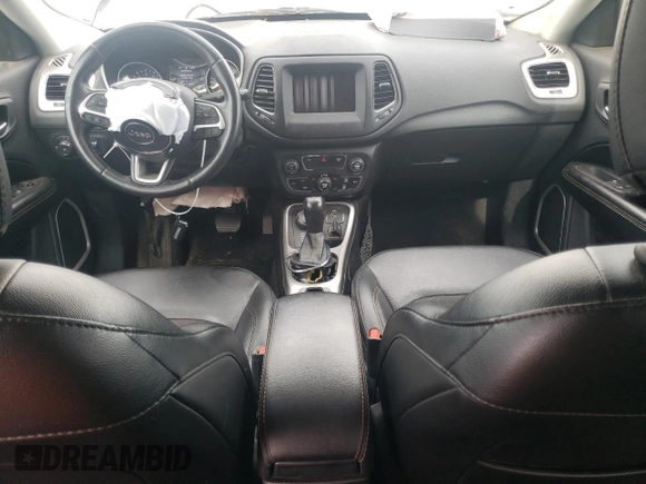 2019 Jeep Compass Latitude z VIN 3C4NJDBB8KT760837, wystawiony jako Copart lot #58399035 z przebiegiem 117 188 mil mil oraz Czysty tytuł • Clean title. Historia ofert i sprzedaży dostępna na DreamBid. Obrazek 8.