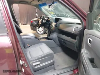 2009 Honda Pilot EX with VIN 5FNYF48489B049333, listed as a IAAI auction lot 40373629 with 95,332 mi miles. Bid and sale history available at carsss.com. Image 5.