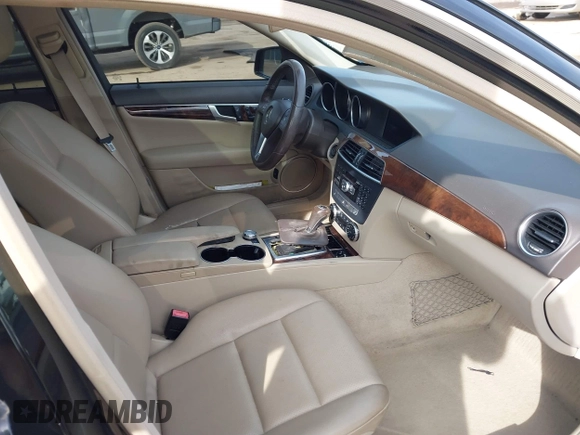 2013 Mercedes-Benz C 300 Sport with VIN WDDGF8AB9DR283467, listed as a IAAI auction lot 41870070 with 114,068 mi miles and . Bid and sale history available at carsss.com. Image 5.