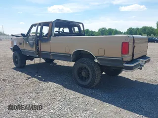 1989 Ford F-250 с VIN 1FTHX26M2KKA55271, выставлен на аукционе IAAI как лот 42348498 с пробегом Не указан миль и . История ставок и продаж доступна на DreamBid. Изображение 3.