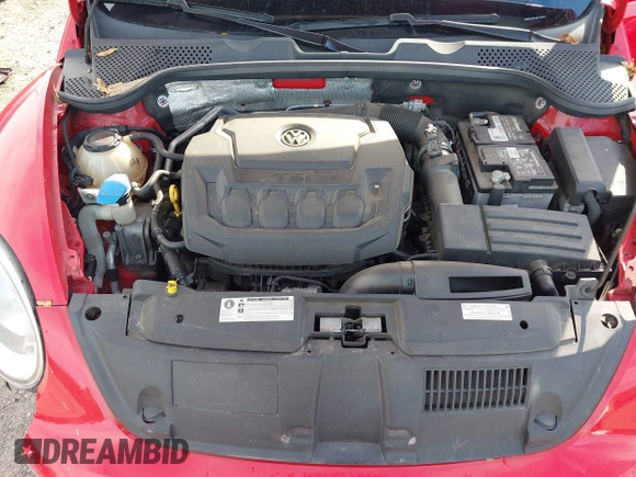 2018 Volkswagen Beetle S z VIN 3VWFD7AT5JM725878, wystawiony jako IAAI lot #41743855 z przebiegiem 108 068 mil mil oraz . Historia ofert i sprzedaży dostępna na DreamBid. Obrazek 10.